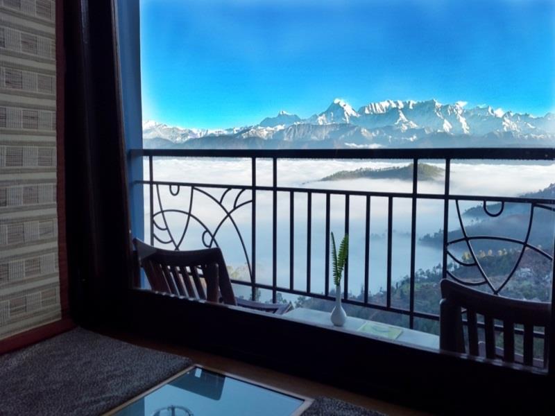 Pratiksha Himalayan Retreat Hotel Kausani Exterior photo